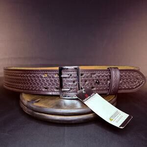 Safariland 87 Quad Stitched Leather Duty Belt Size 46" Basketweave Cordovan